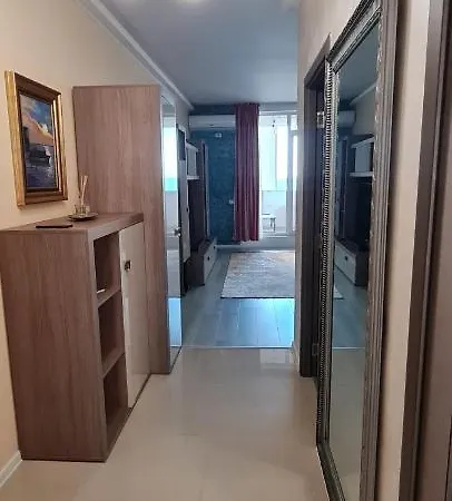 Apartament Monicos * Năvodari
